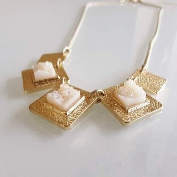 Hammered Gold Necklace Squares raw stone inset New with Tags - Picture 2 of 15